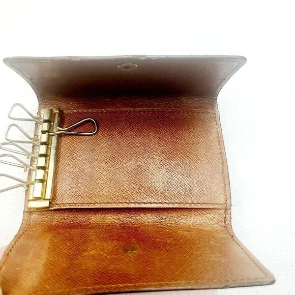 Louis Vuitton Monogram Keys Case Wallet - Picture 5 of 8